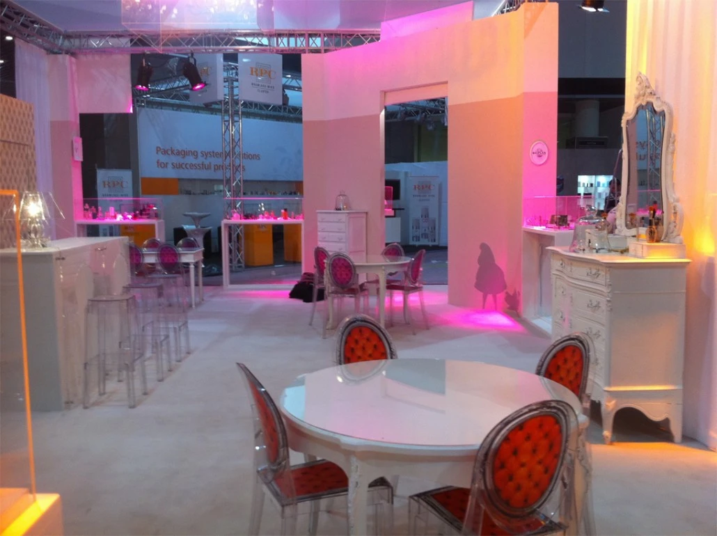 Solution 4 Event stand